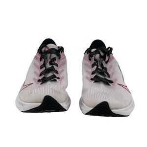 Nike Violet Air Zoom Winflo 7 Light Running Shoes Size 8 1/2 Women's